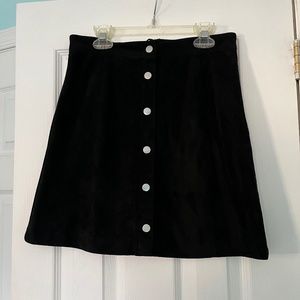 Mini button up H&M shirt in black; size 6